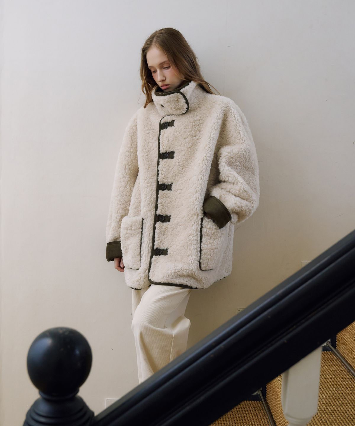 드헤베(DEHEVE) Reversible Suede High-Neck Mustang [Khaki]