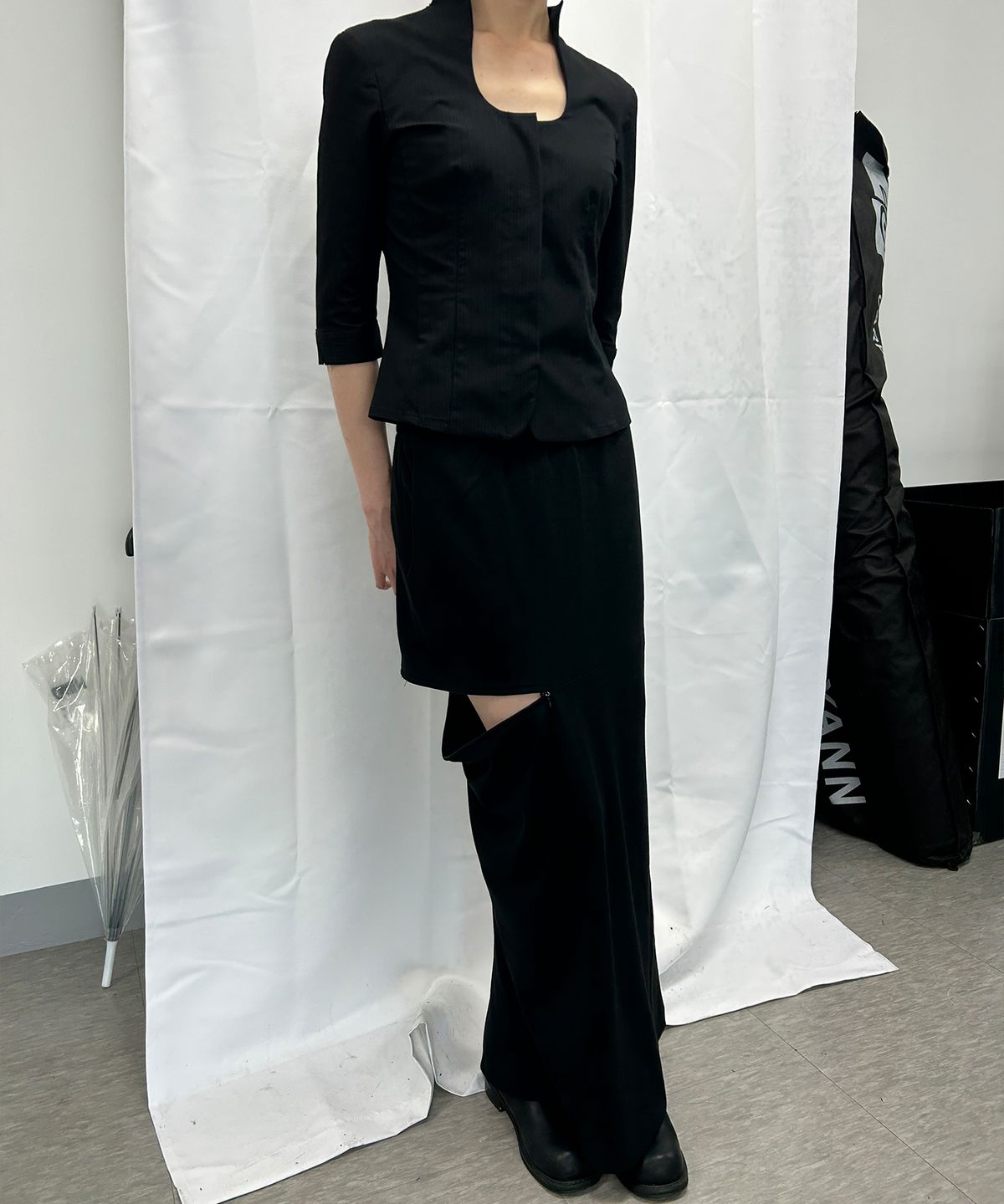유심(YOUSHIM) 슬릿 지퍼 롱 스커트