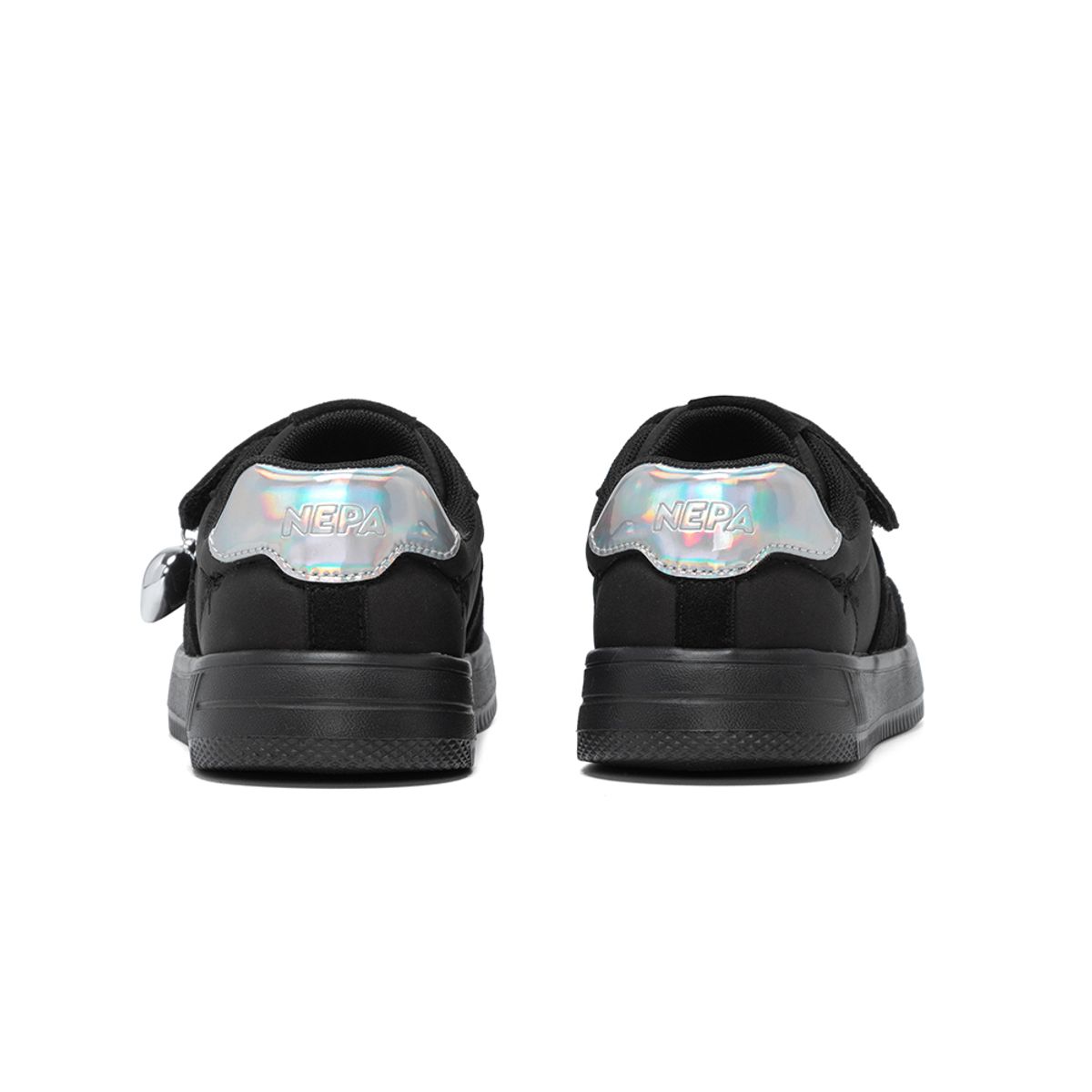 네파 키즈 악세서리(NEPAKIDS ACC) 에스텔 신꾸 하트참 스트랩 운동화 블랙 NE6FW02BLK