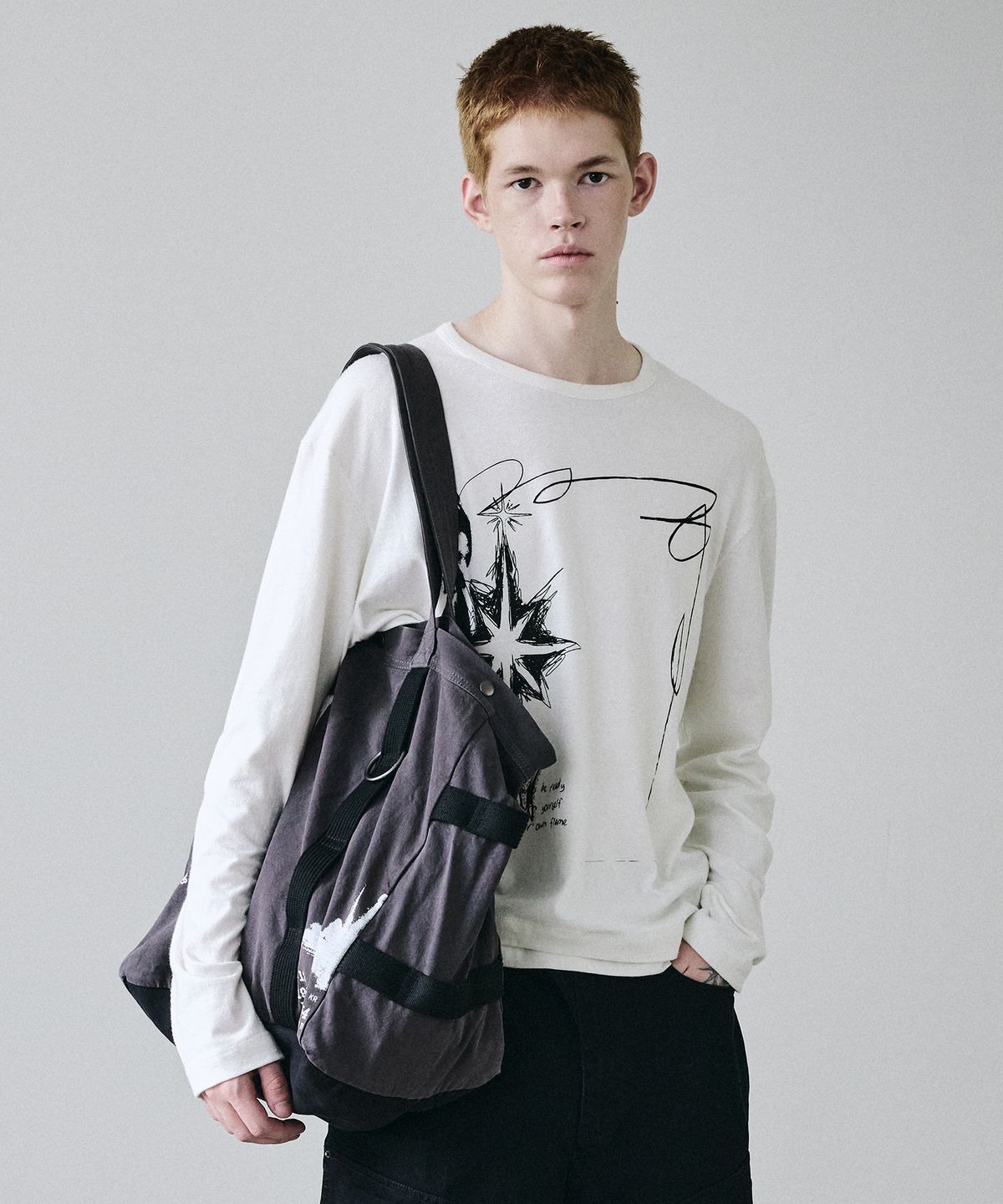 메종미네드(MAISON MINED) PAINTING ARTWORK COTTON SHOULDER BAG