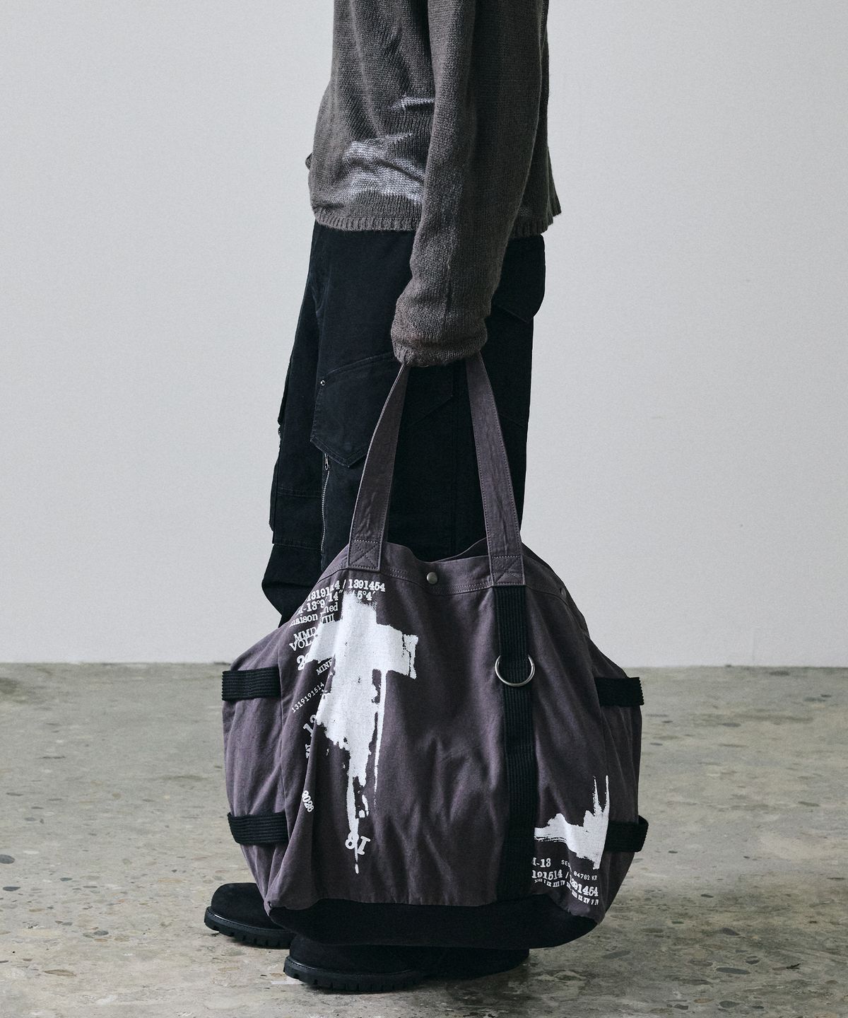 메종미네드(MAISON MINED) PAINTING ARTWORK COTTON SHOULDER BAG