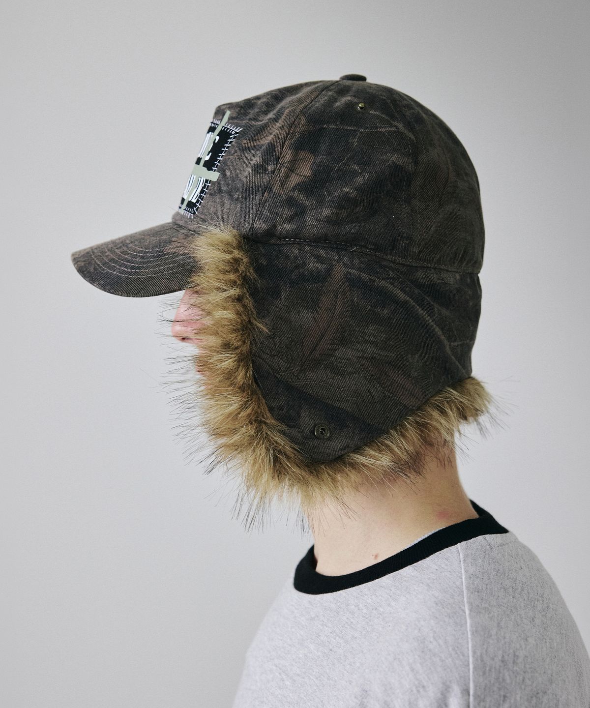 메종미네드(MAISON MINED) PATCH TROOPER CAP REAL TREE