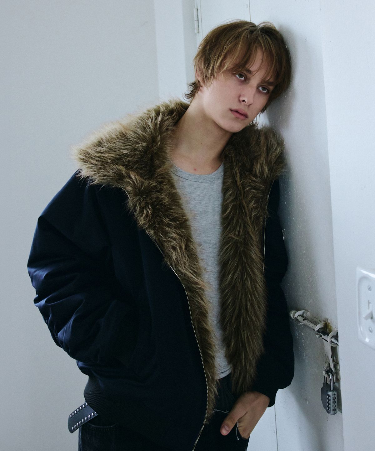 메종미네드(MAISON MINED) HIGH NECK FUR BOMBER NAVY