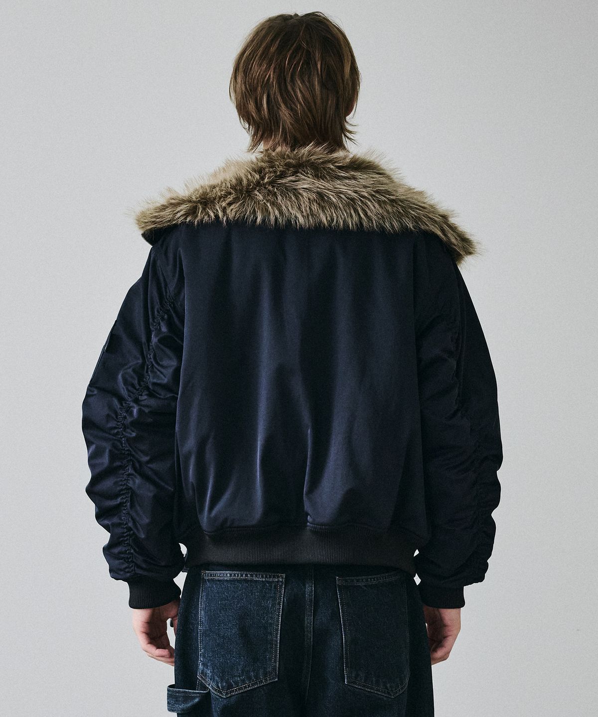 메종미네드(MAISON MINED) HIGH NECK FUR BOMBER NAVY