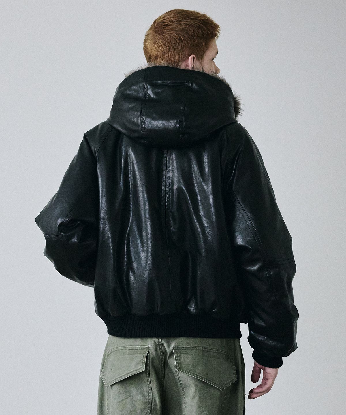 메종미네드(MAISON MINED) FUR-TRIMMED HOODED HEAVY JUMPER BLACK
