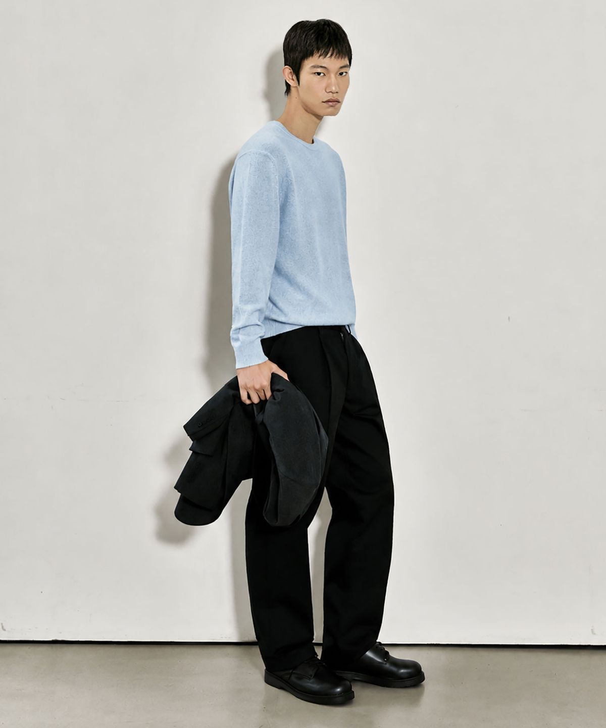 더니트컴퍼니(THEKNITCOMPANY) [스토커즈 콜라보] 파인 캐시미어 100 크루넥 2color