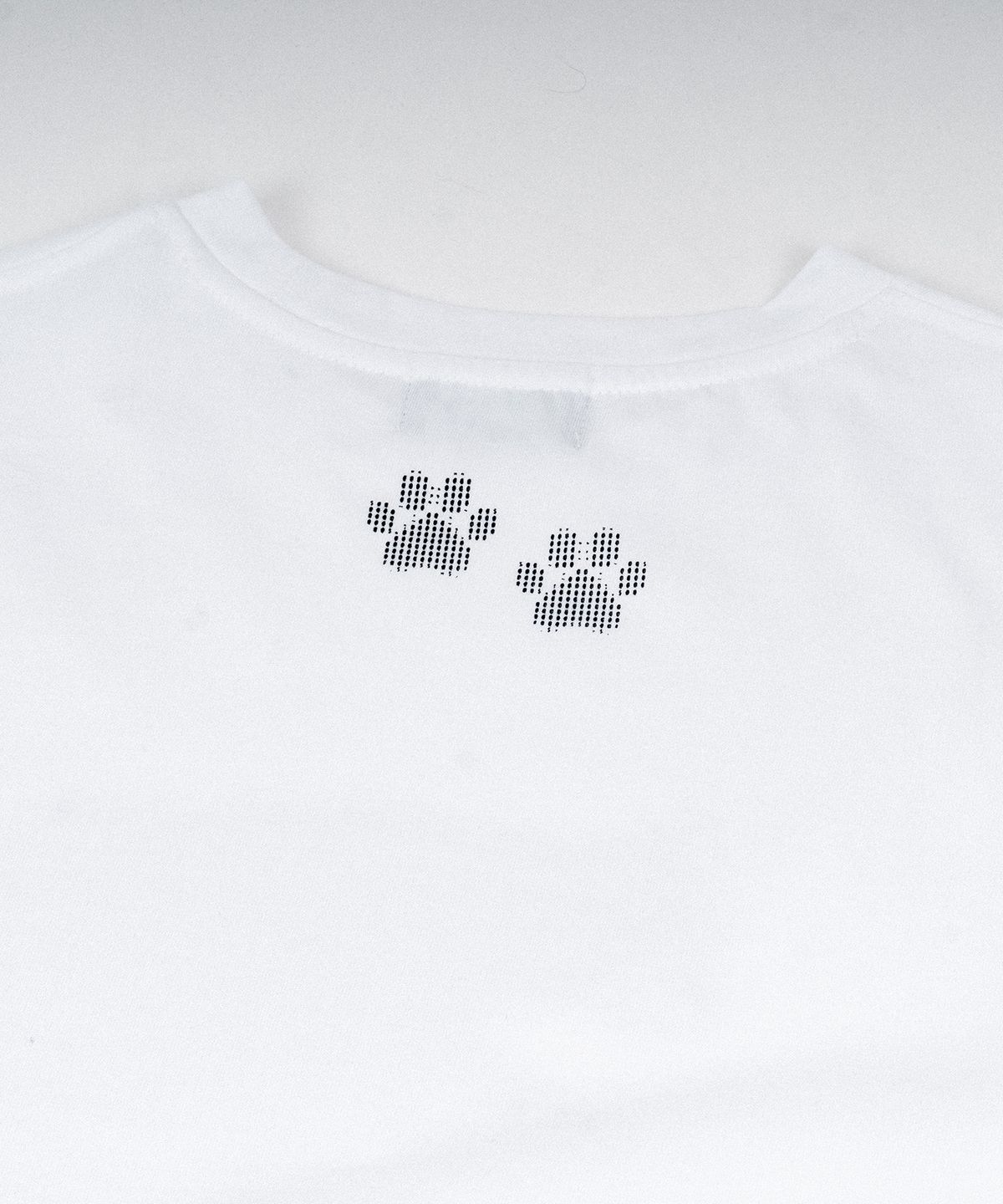 본프롬바이너리(BORNFROMBINARY) ASCII Cat Print T-Shirt (White)