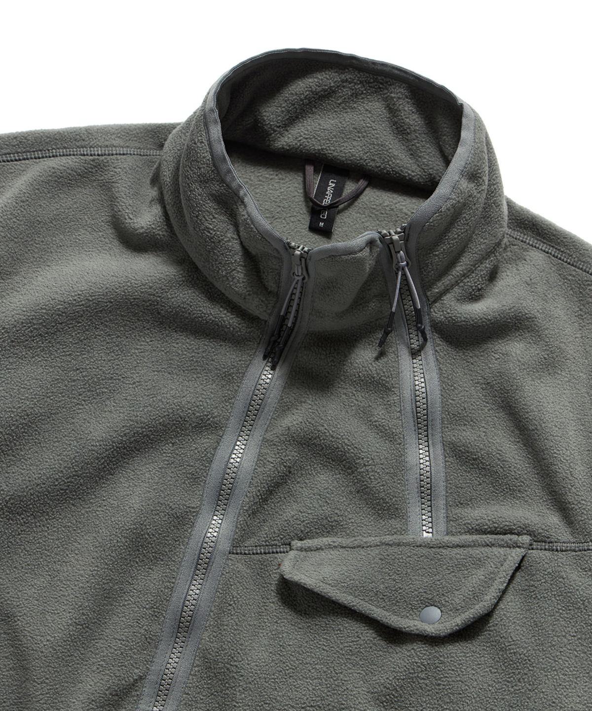 언어펙티드 에센셜(UNAFFECTED ESSENTIAL) FLEECE DOUBLE HALF ZIP PULLOVER / STEEL GREY