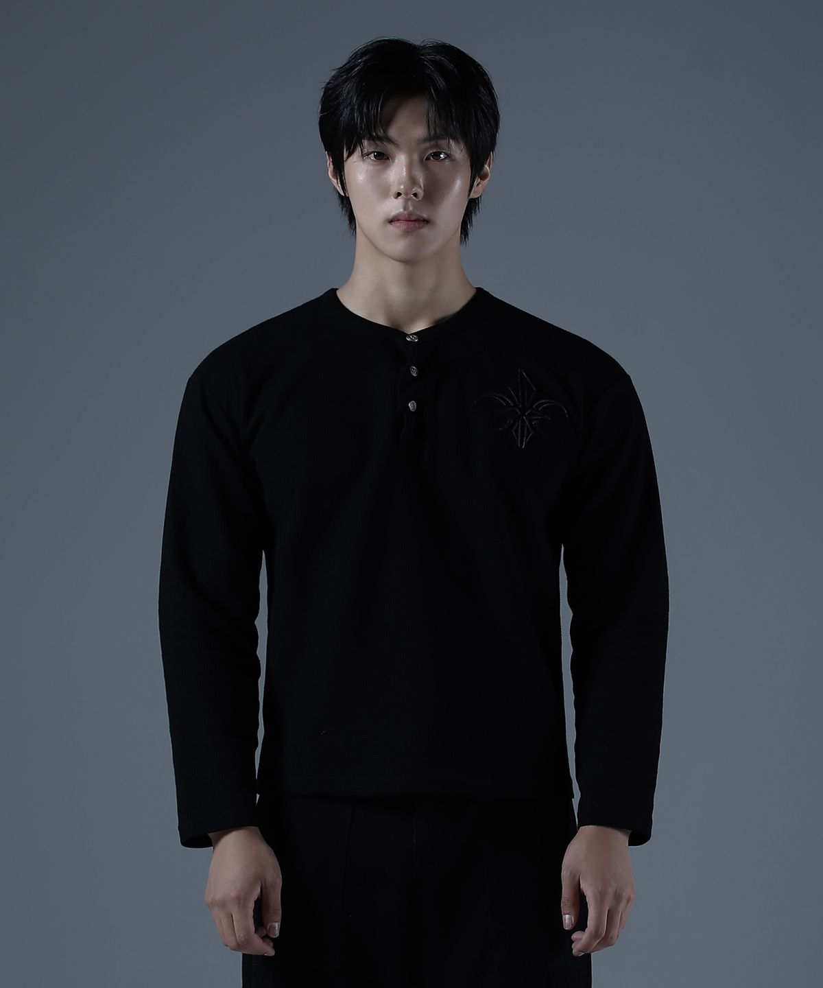 카미드(CARMID) 고어레더 헨리넥 롱슬리브 [블랙]