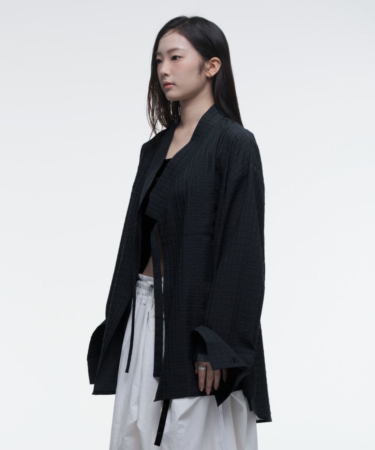 칠 하나 투 구육(71TO96) Sheer Mu Shirt (Black)