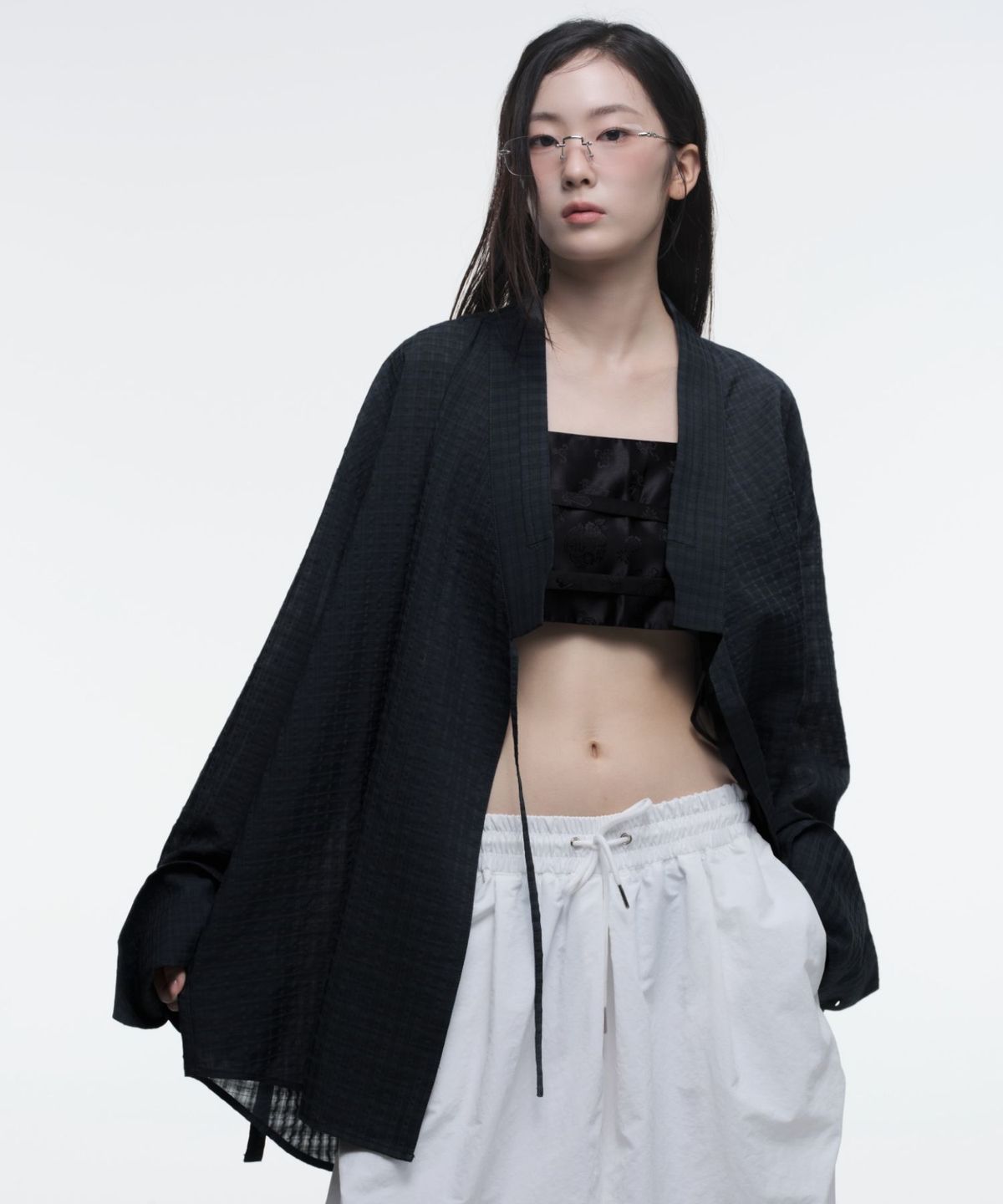 칠 하나 투 구육(71TO96) Sheer Mu Shirt (Black)