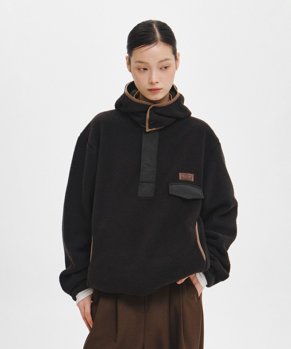 제너럴아이디어(GENERALIDEA) UNISEX 하이넥 반집업 플리스 아노락 [BLACK] / GF3USS005