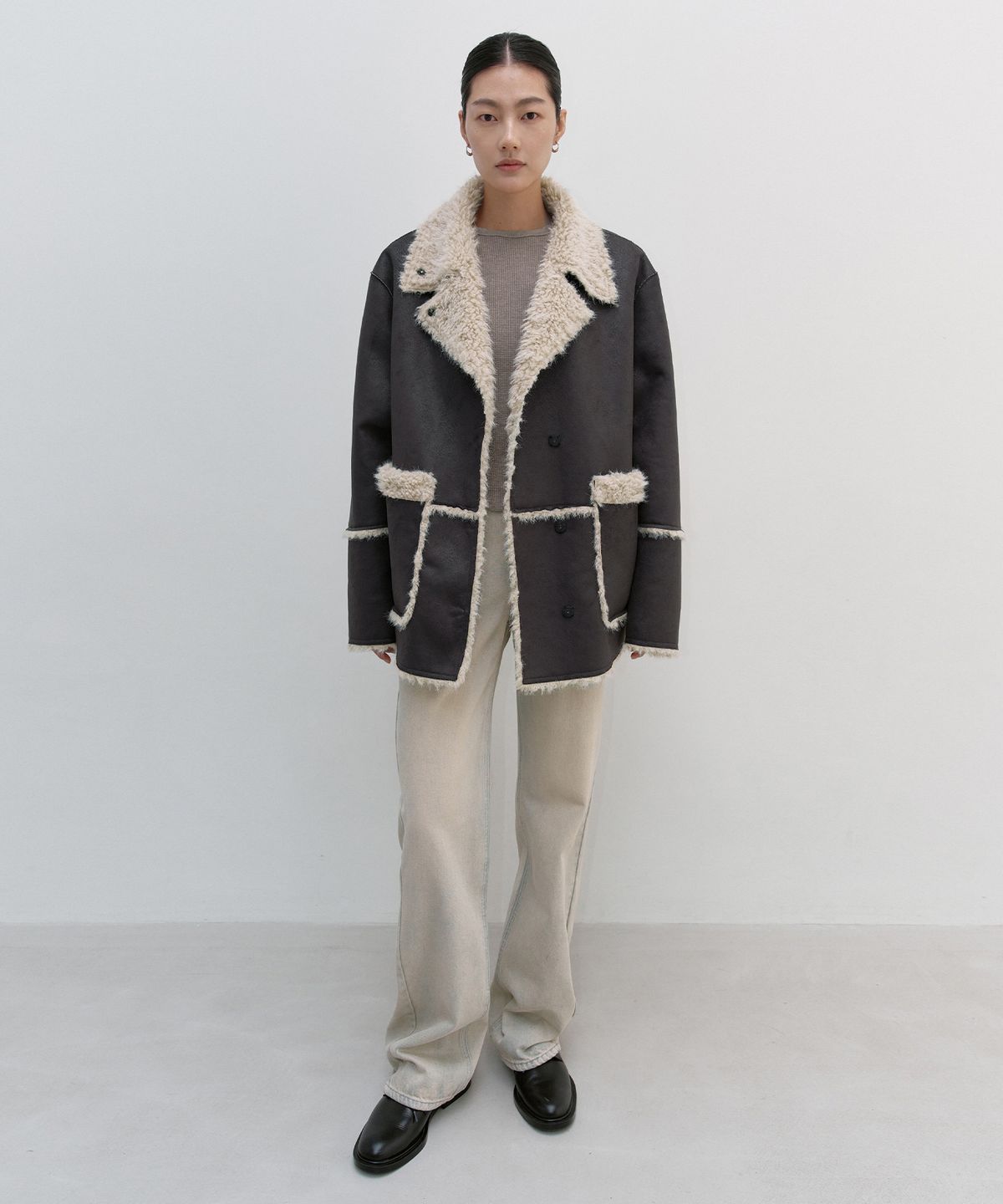 인사일런스 우먼(INSILENCE WOMEN) 리버시블 퍼 무스탕 CREAM BROWN