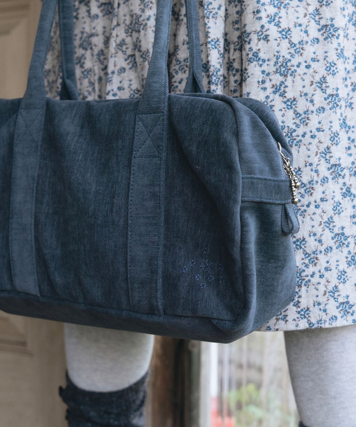 오헤시오(OHESHIO) VELOUR SASHIKO SHOULDER BAG, CHARCOAL
