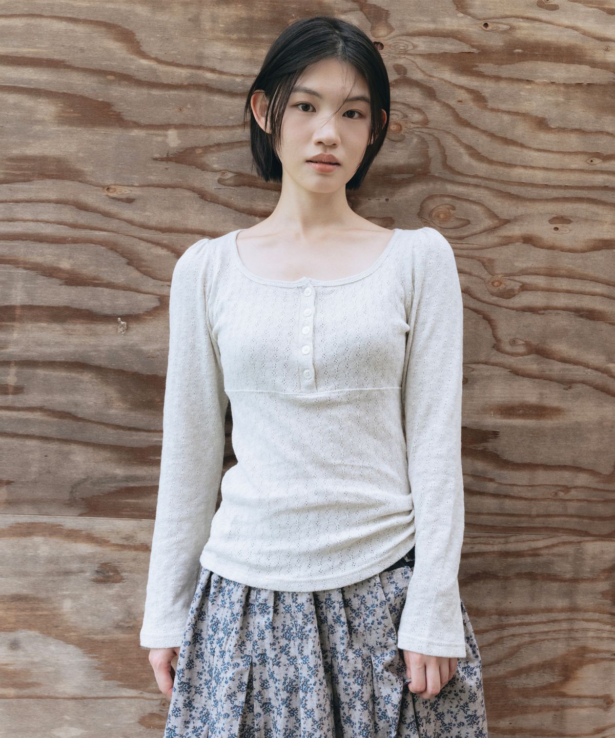 오헤시오(OHESHIO) PUNCHING SQUARE BUTTON KNIT LONG SLEEVE, GRAY