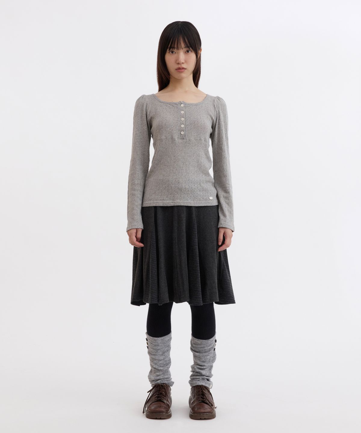 오헤시오(OHESHIO) PUNCHING SQUARE BUTTON KNIT LONG SLEEVE, GRAY