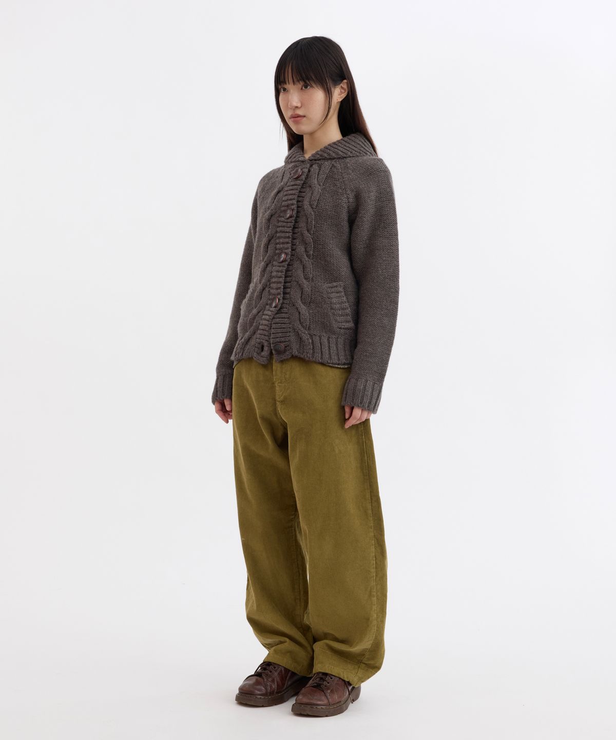 오헤시오(OHESHIO) SHAWL COLLAR CABLE KNIT CARDIGAN, CHARCOAL