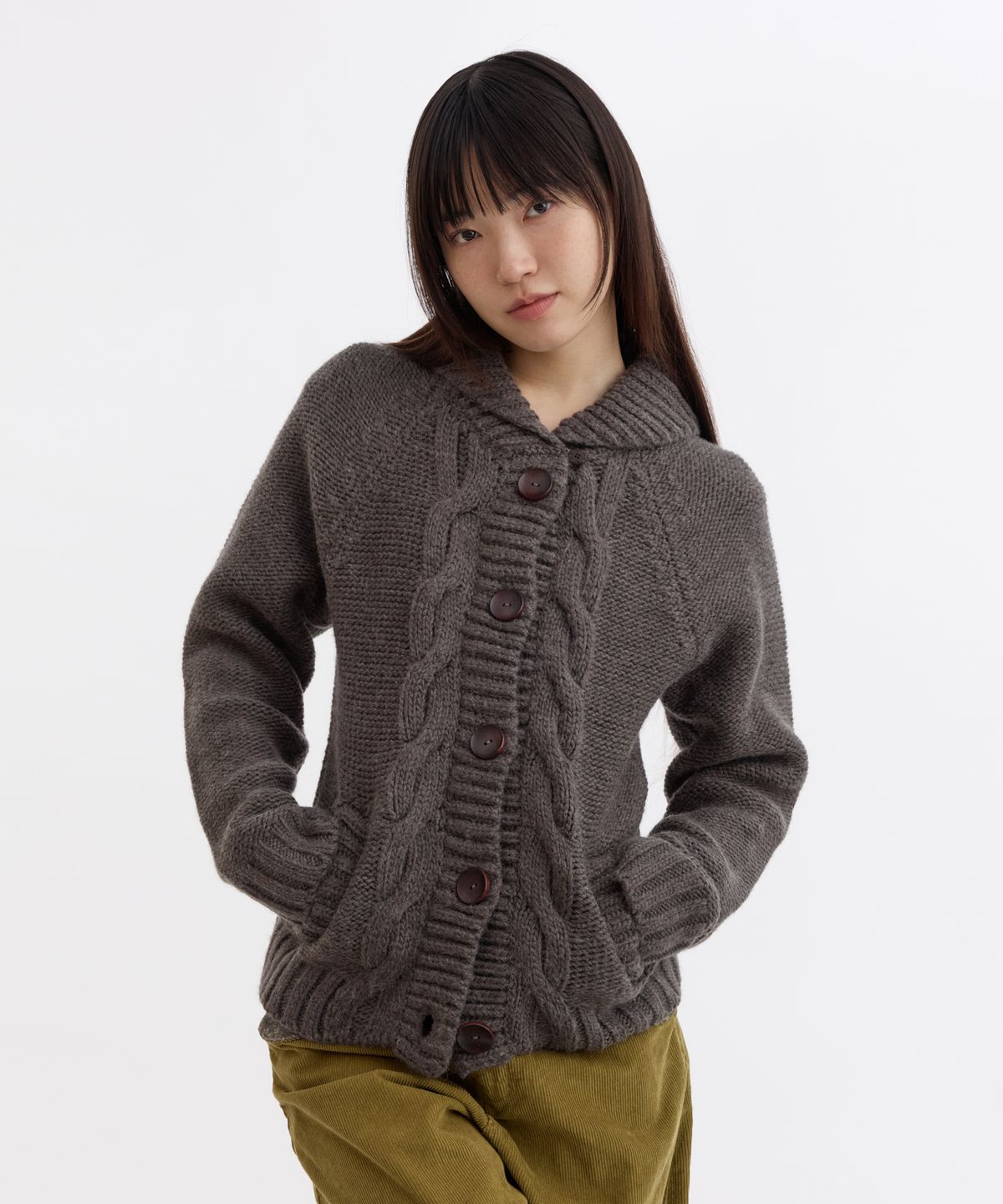 오헤시오(OHESHIO) SHAWL COLLAR CABLE KNIT CARDIGAN, CHARCOAL