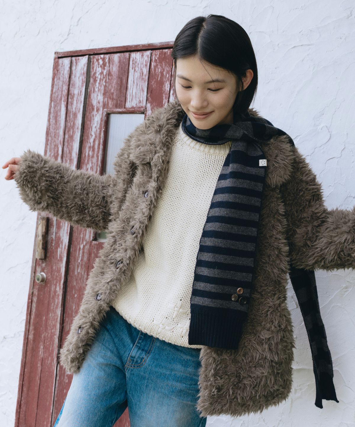 오헤시오(OHESHIO) FLUFFY ROUND COLLAR FUR JACKET, BROWN