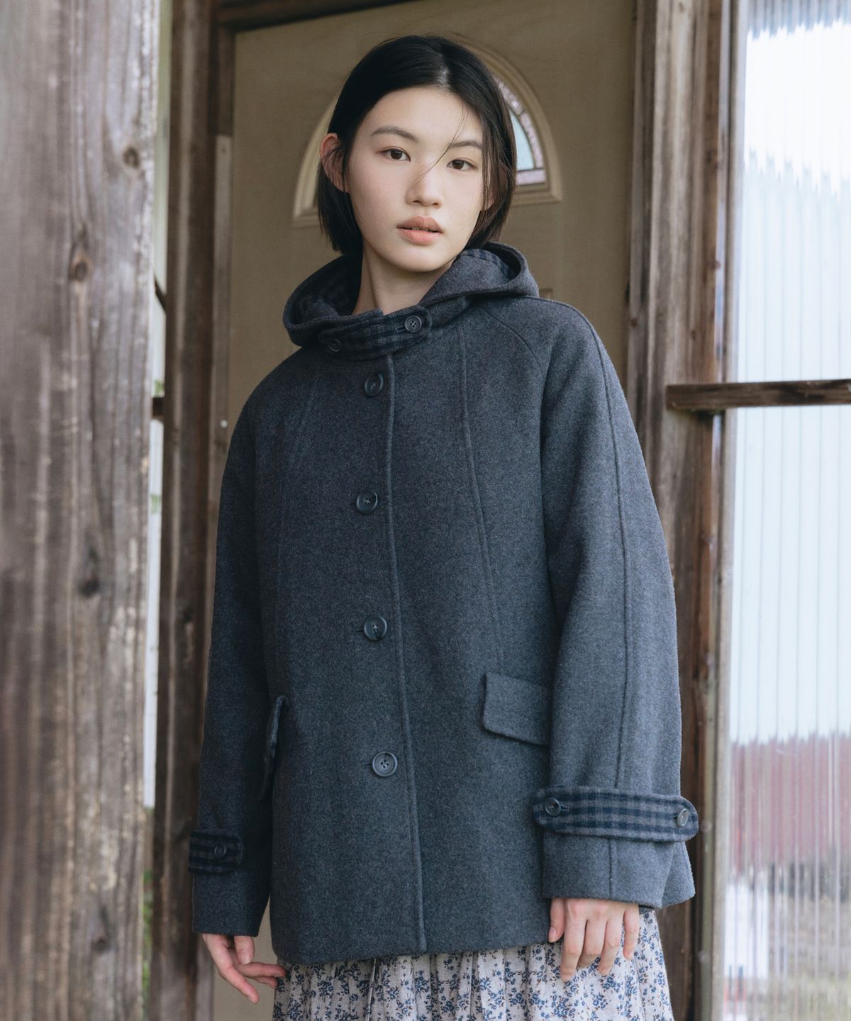 오헤시오(OHESHIO) CHECK LINING HOODED HALF COAT, CHARCOAL