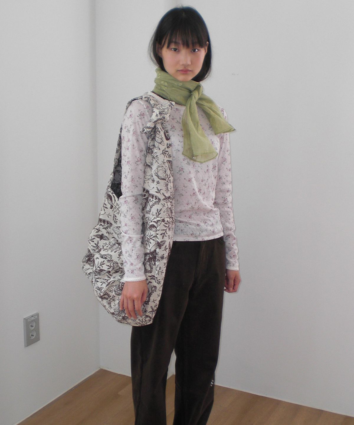 펀프롬펀(FUNFROMFUN) Floral Sheer Scarf, Willow Green