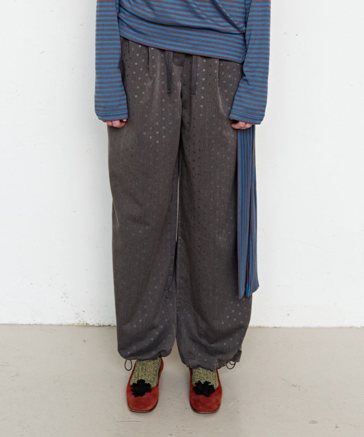 펀프롬펀(FUNFROMFUN) Shadow Dot Wide Pants, Charcoal