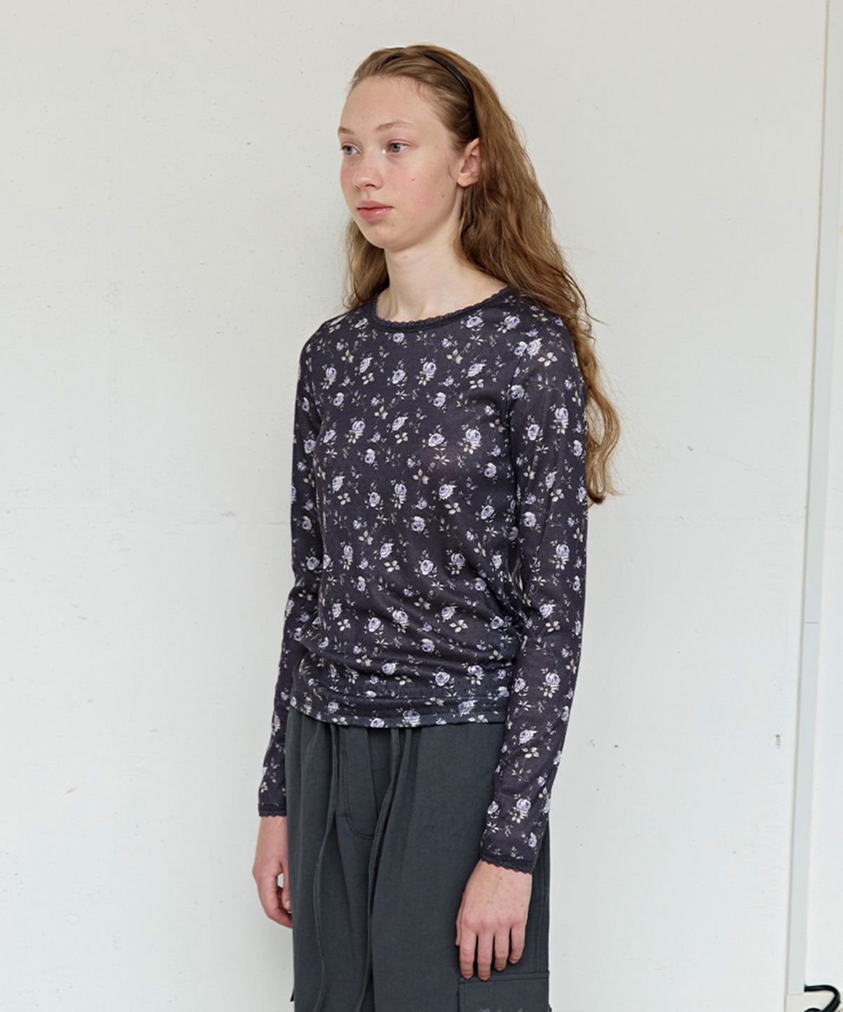 펀프롬펀(FUNFROMFUN) Petal Pointelle Tee, Charcoal