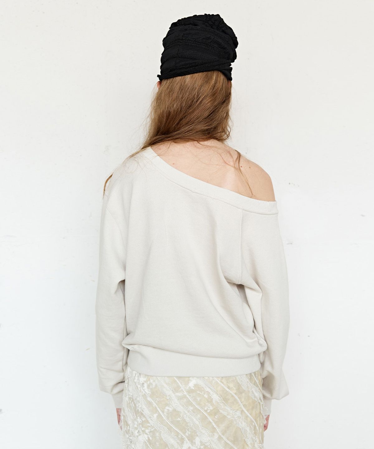 펀프롬펀(FUNFROMFUN) Ballet Class Off-shoulder Tee, Oyster White