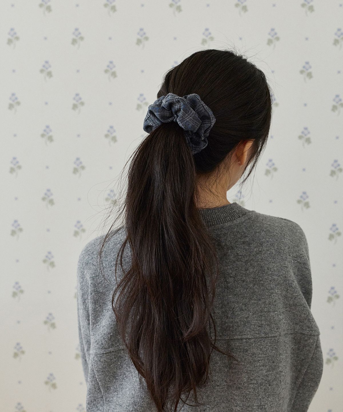 앤무오유(NMOU) classic check scrunchie_dark gray