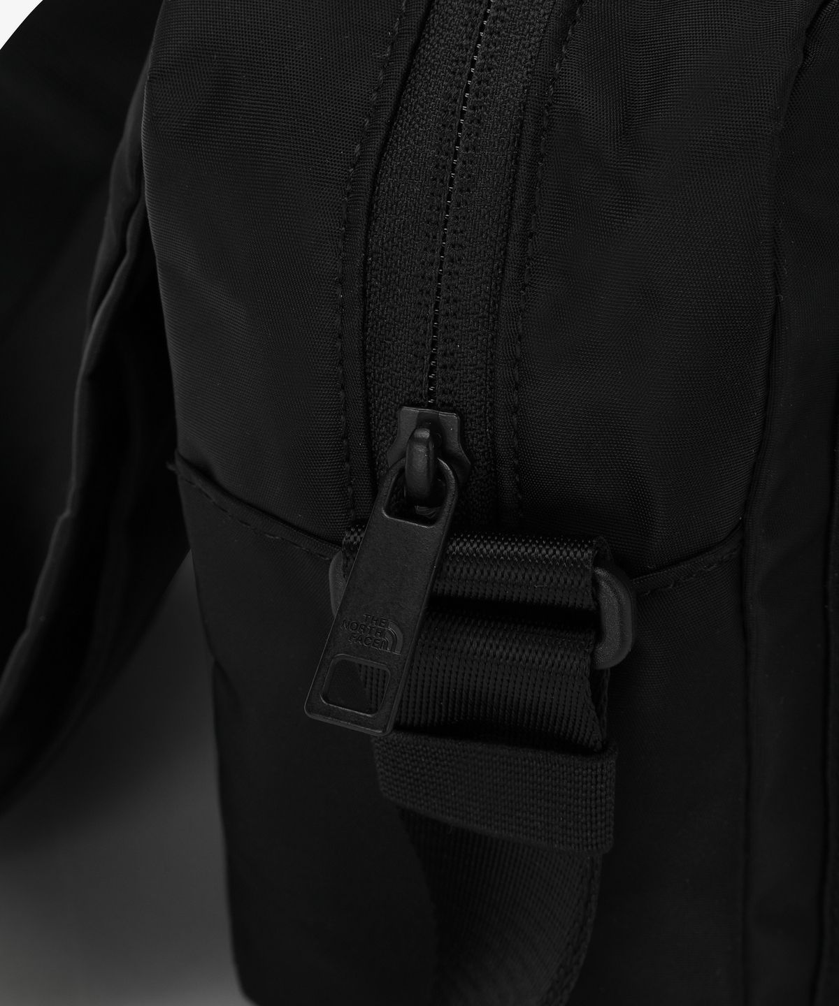 노스페이스(THE NORTH FACE) NN2PS61J 앨든 크로스백 미디움 BLACK