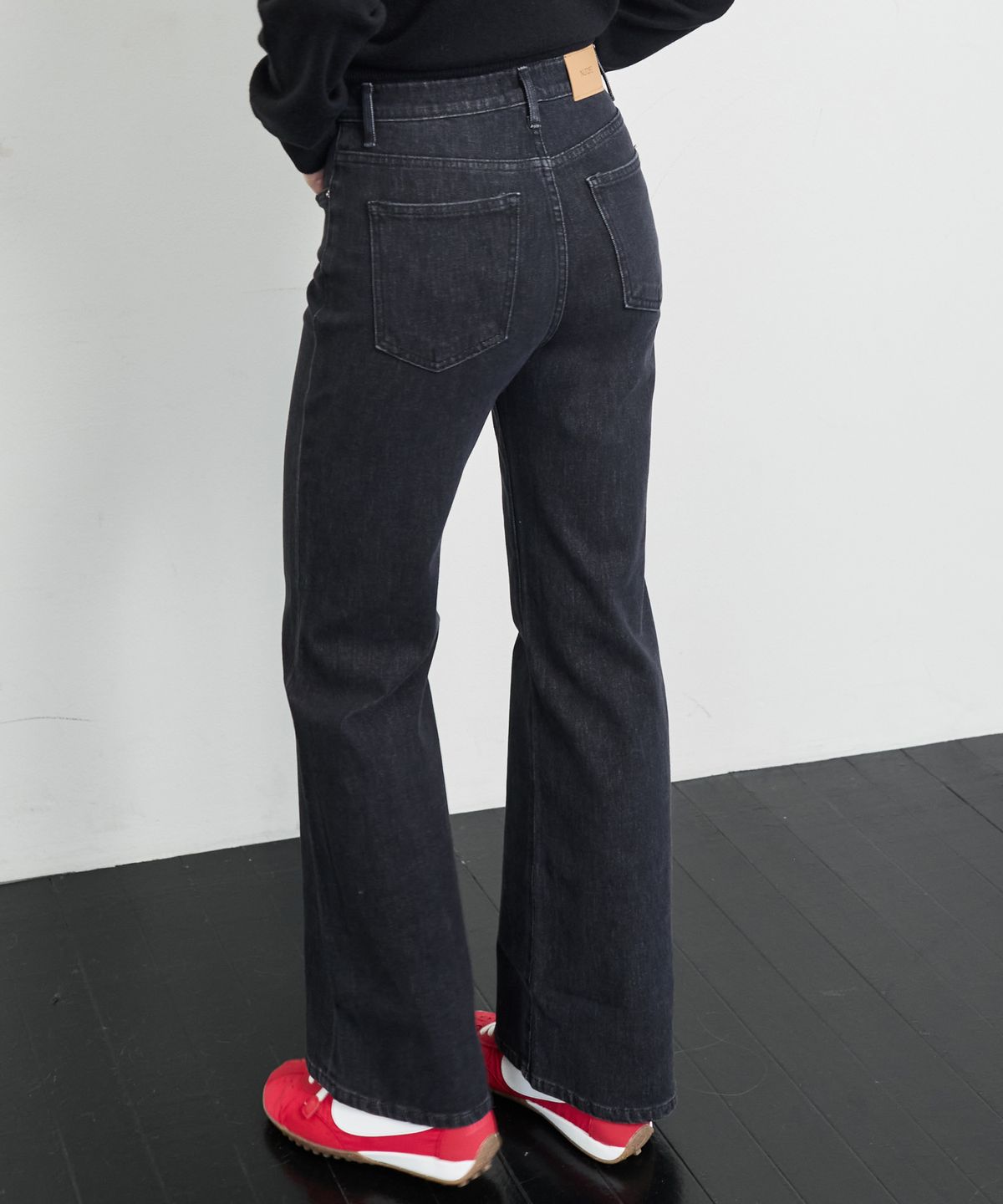 누토프(NUTOFFE) Slim Straight Denim_Washed Black