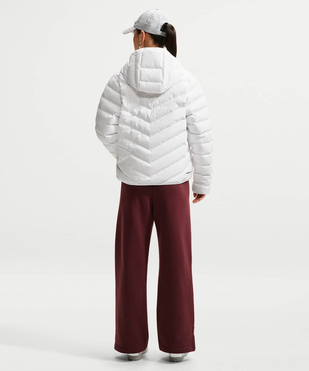 나이키(NIKE) 스포츠웨어 윈드푸퍼 써마 핏 후드 다운 재킷 W - 화이트:블랙 / IF5884-100