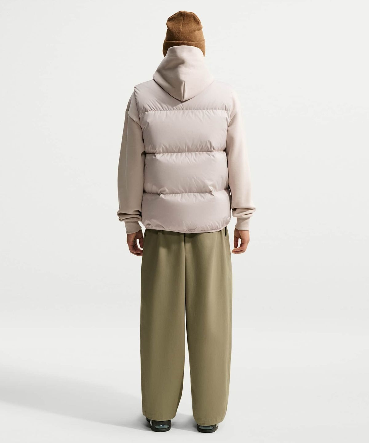 나이키(NIKE) 스포츠웨어 클럽 써마 핏 다운 패딩 조끼 M - 문 파티클:화이트 / IB2978-211