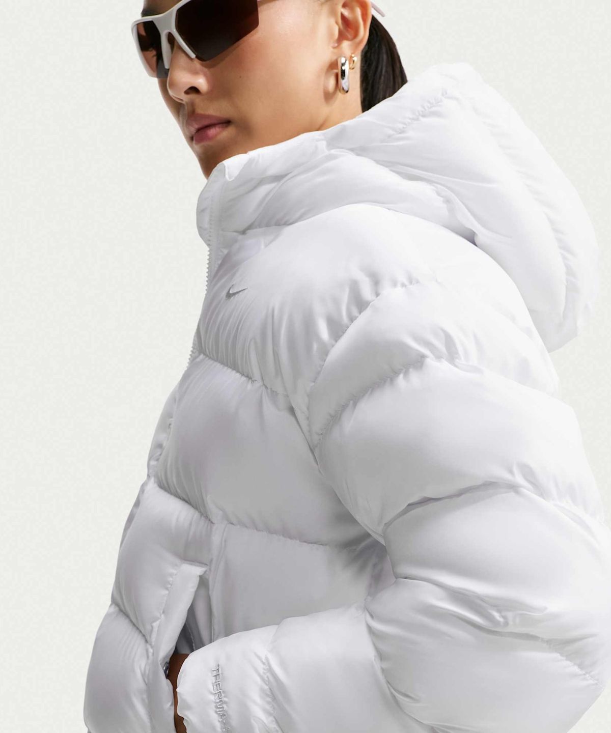 나이키(NIKE) 스포츠웨어 써마 핏 재킷 W - 화이트:퓨어 플래티넘 / IF5932-100
