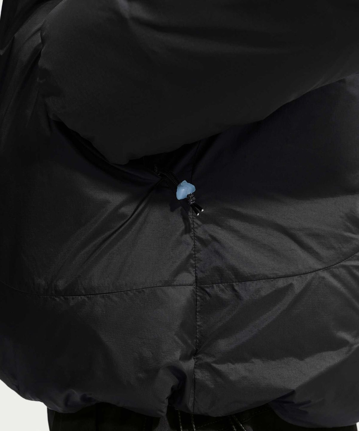 나이키(NIKE) ACG 위스퍼링 피크 써마 핏 ADV 재킷 M - 블랙:서밋 화이트 / IH1507-010