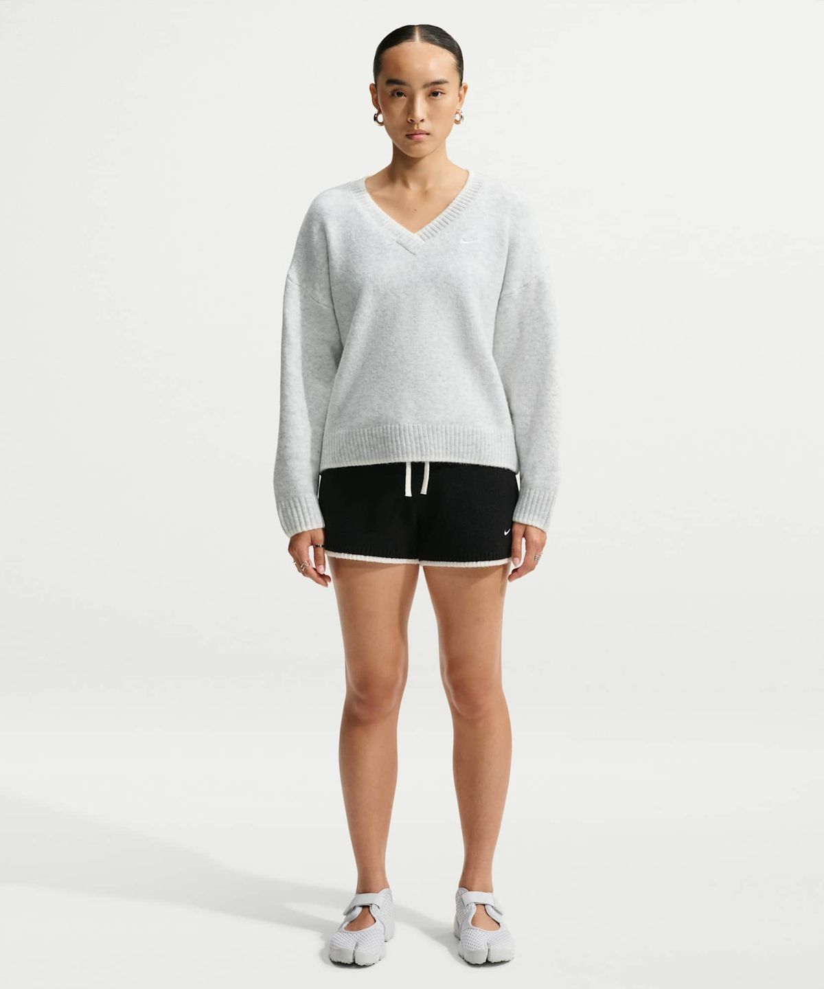 나이키(NIKE) 스포츠웨어 칠 니트 루즈 V넥 스웨터 W - 버치 헤더:화이트 / IM5516-051