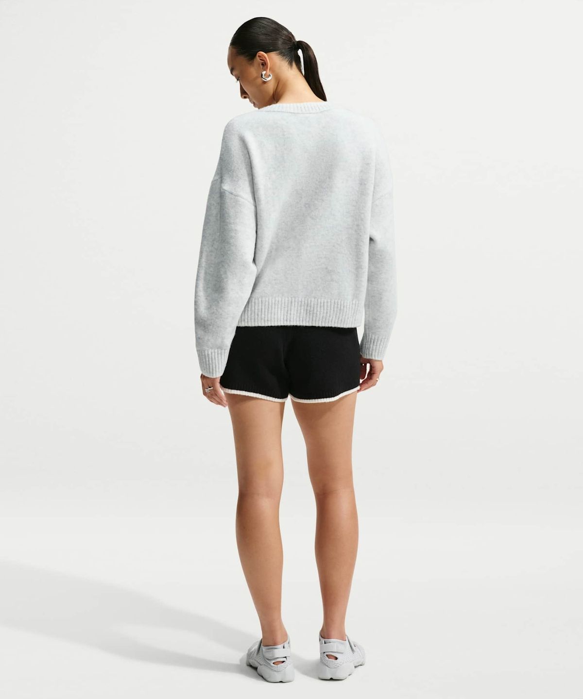 나이키(NIKE) 스포츠웨어 칠 니트 루즈 V넥 스웨터 W - 버치 헤더:화이트 / IM5516-051
