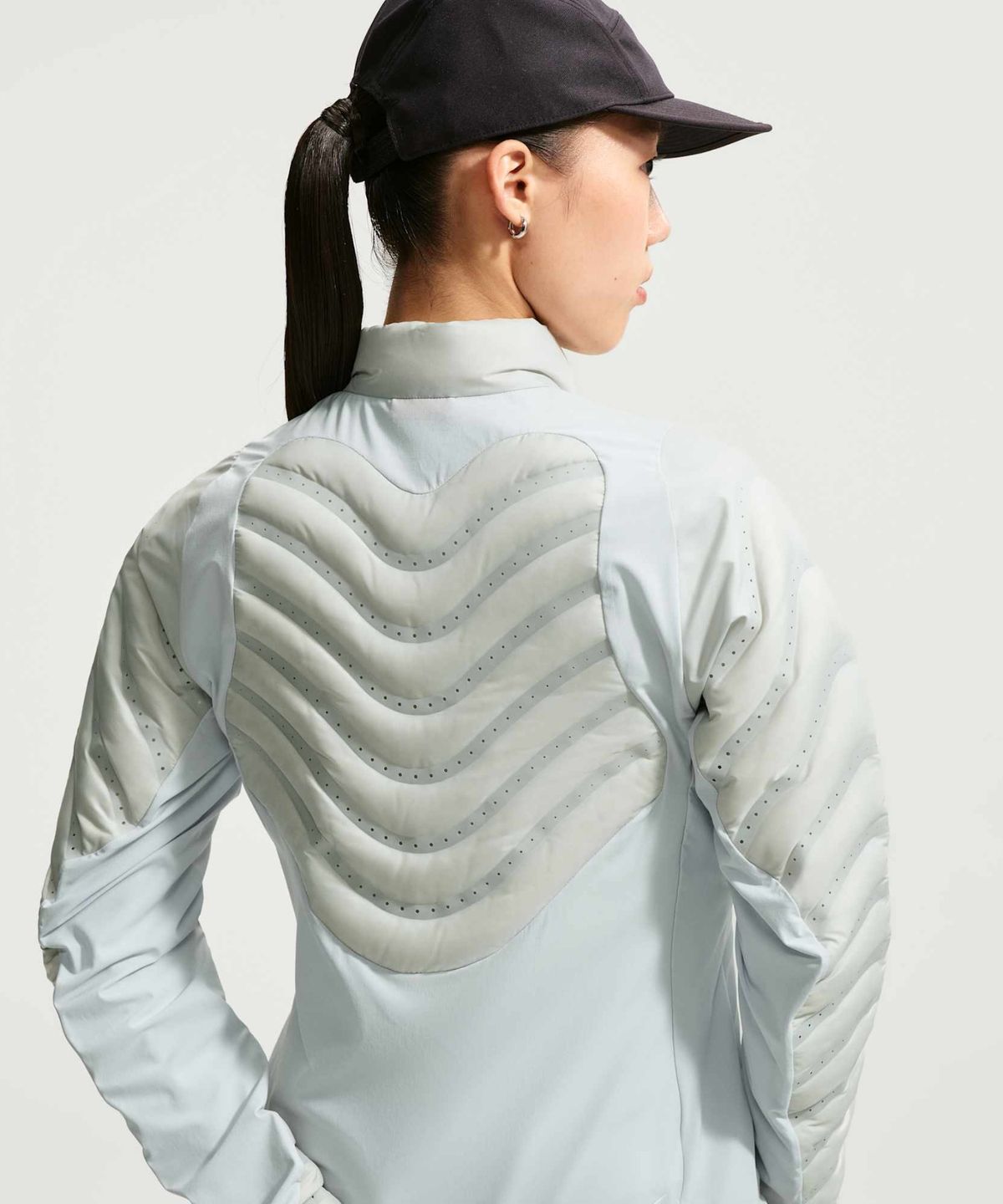 나이키(NIKE) ACG 라바 로프트 써마 핏 트레일 러닝 재킷 W - 라이트 실버:퓨어 플래티넘:라이트 실버:서밋 화이트 / IO9135-034
