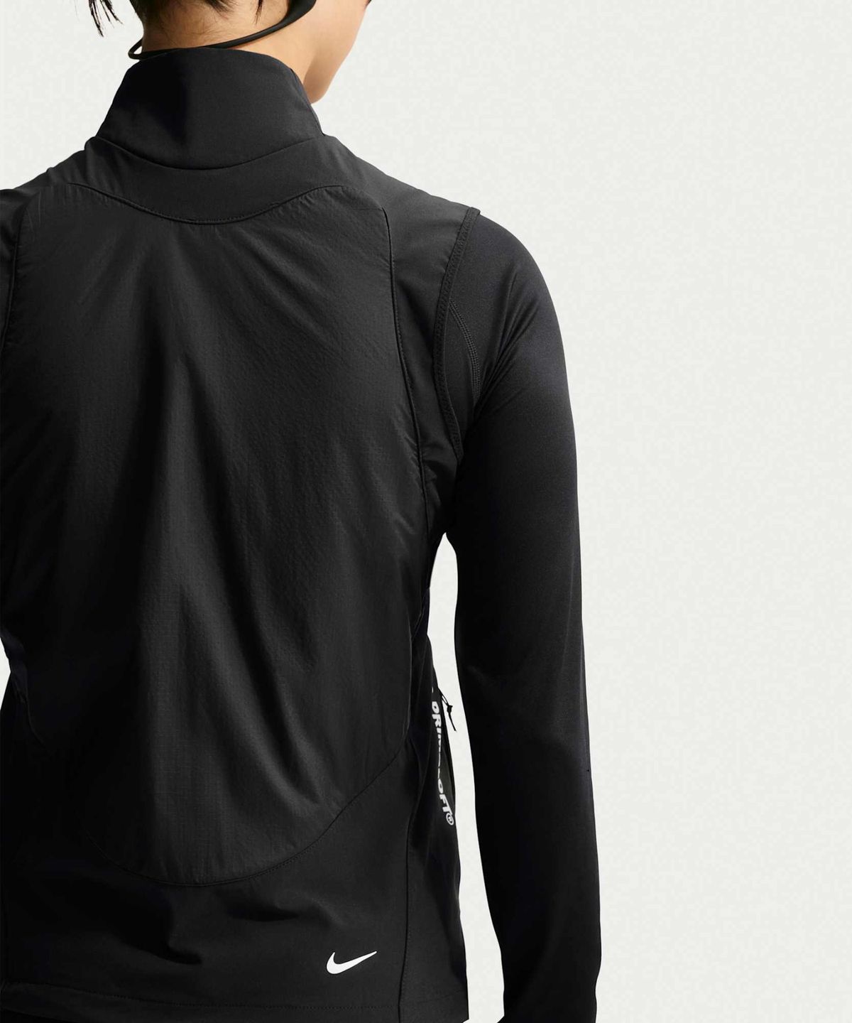 나이키(NIKE) ACG 로프 드 도프 써마 핏 ADV 트레일 러닝 베스트 W - 블랙:서밋 화이트 / IQ4915-010