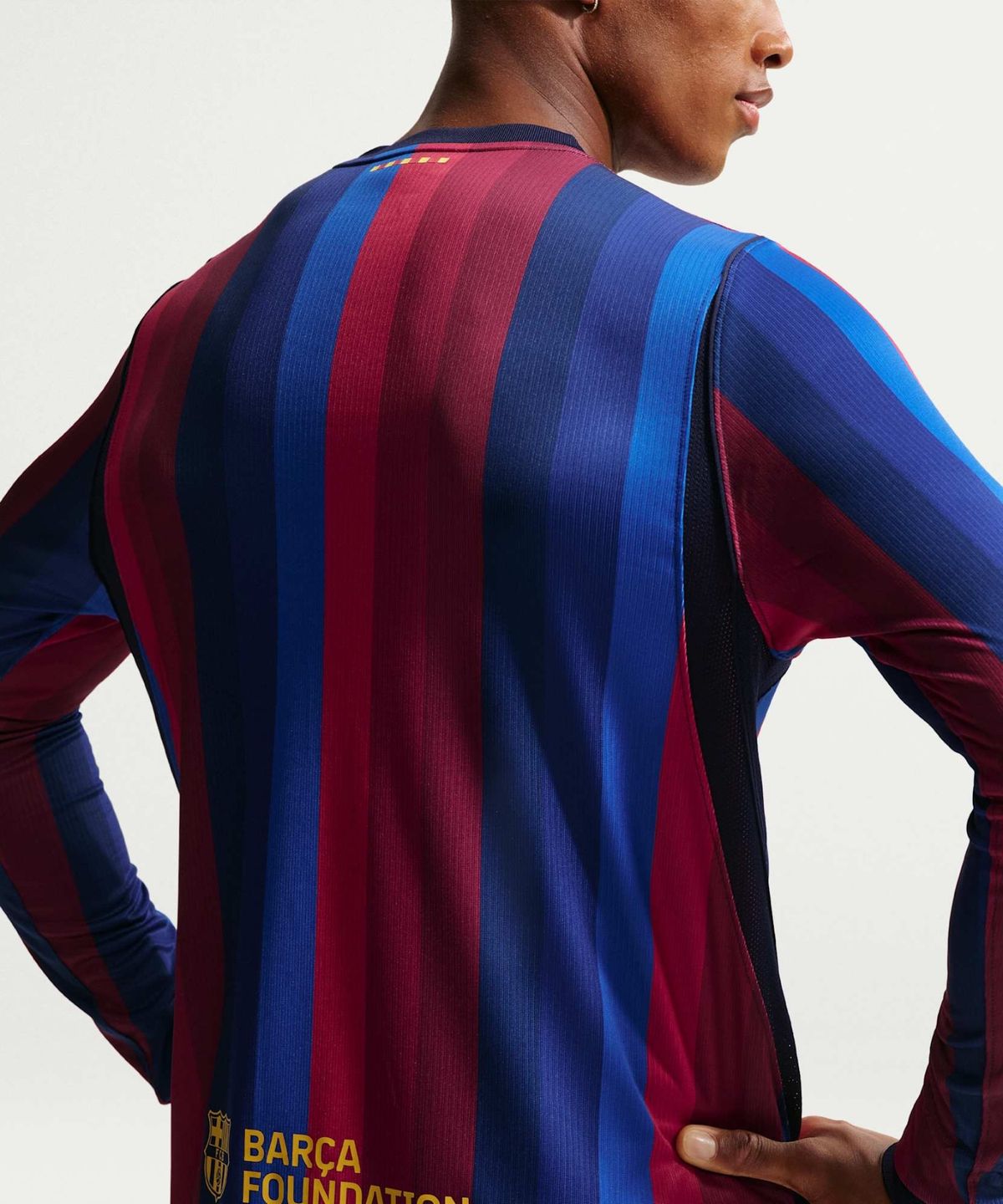 나이키(NIKE) FC 바르셀로나 2026/27 스타디움 홈 드라이 핏 축구 레플리카 긴소매 저지 M - 딥 가닛:블루 보이드:블랙큰드 블루:미네랄 옐로우 / IR0044-683