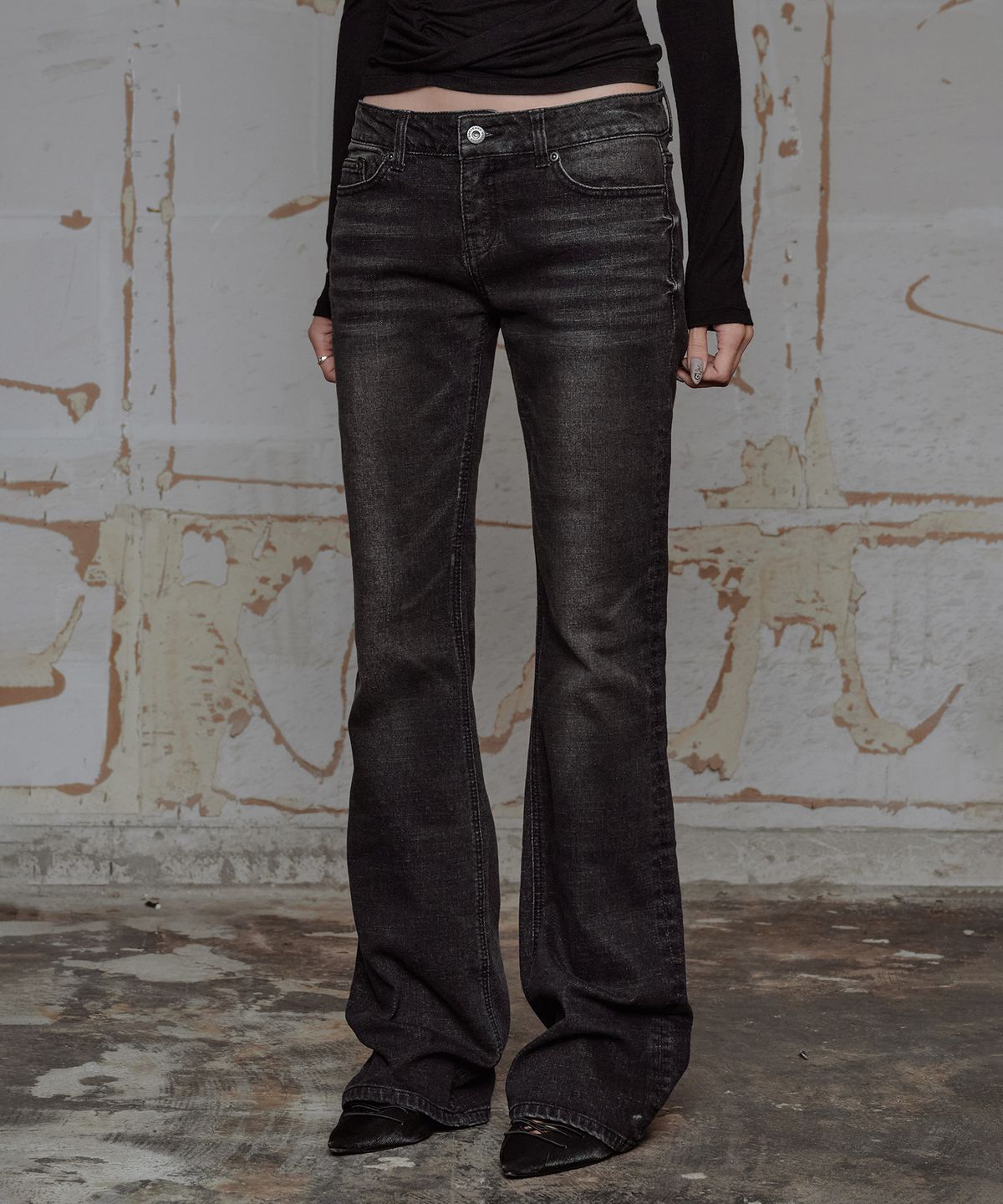 락케이크(ROCKCAKE) Bonnie Low Rise Straight Jeans - Black
