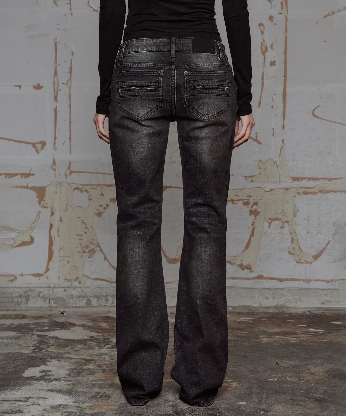 락케이크(ROCKCAKE) Bonnie Low Rise Straight Jeans - Black