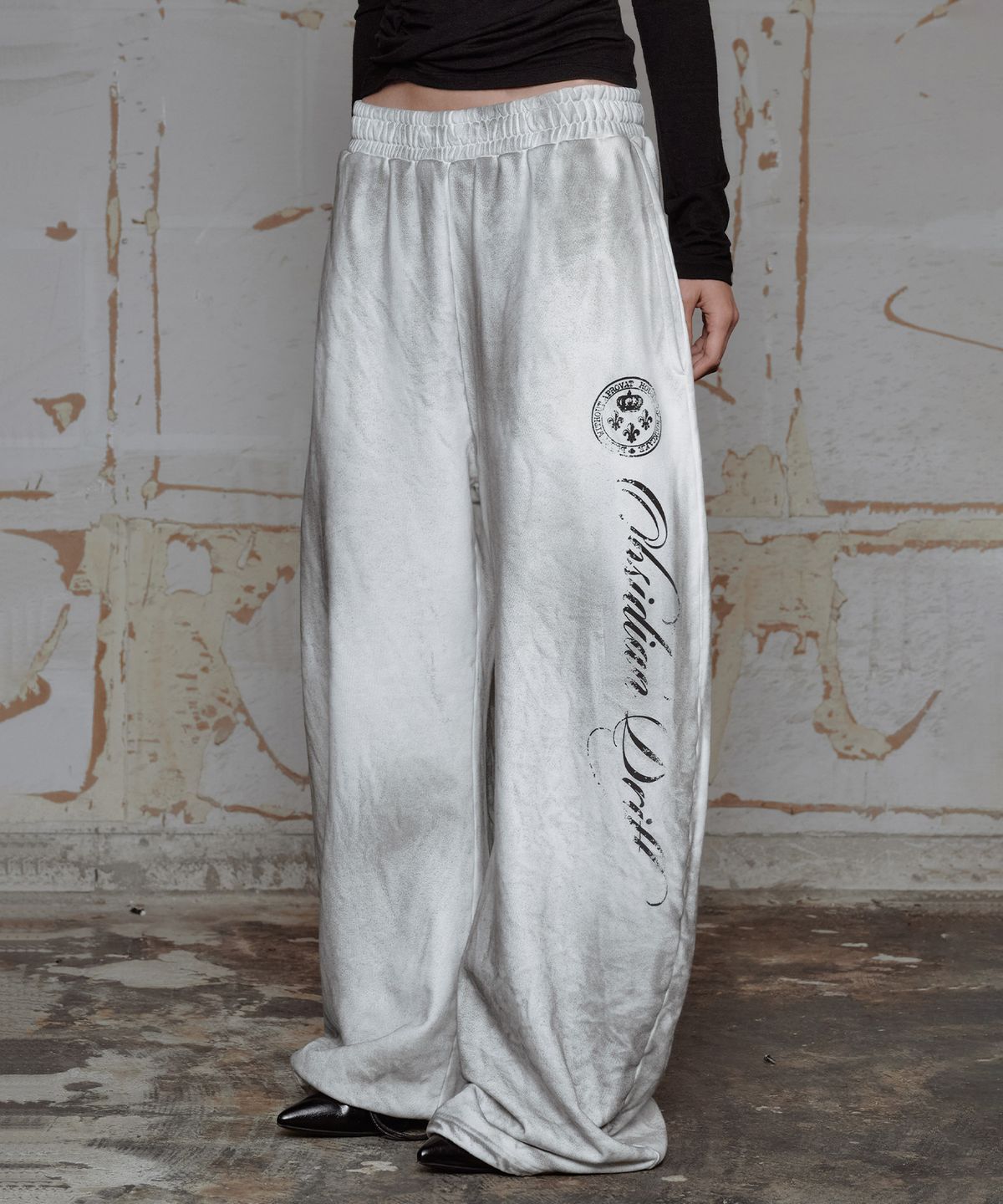 락케이크(ROCKCAKE) Vintage Painted Joggers - White