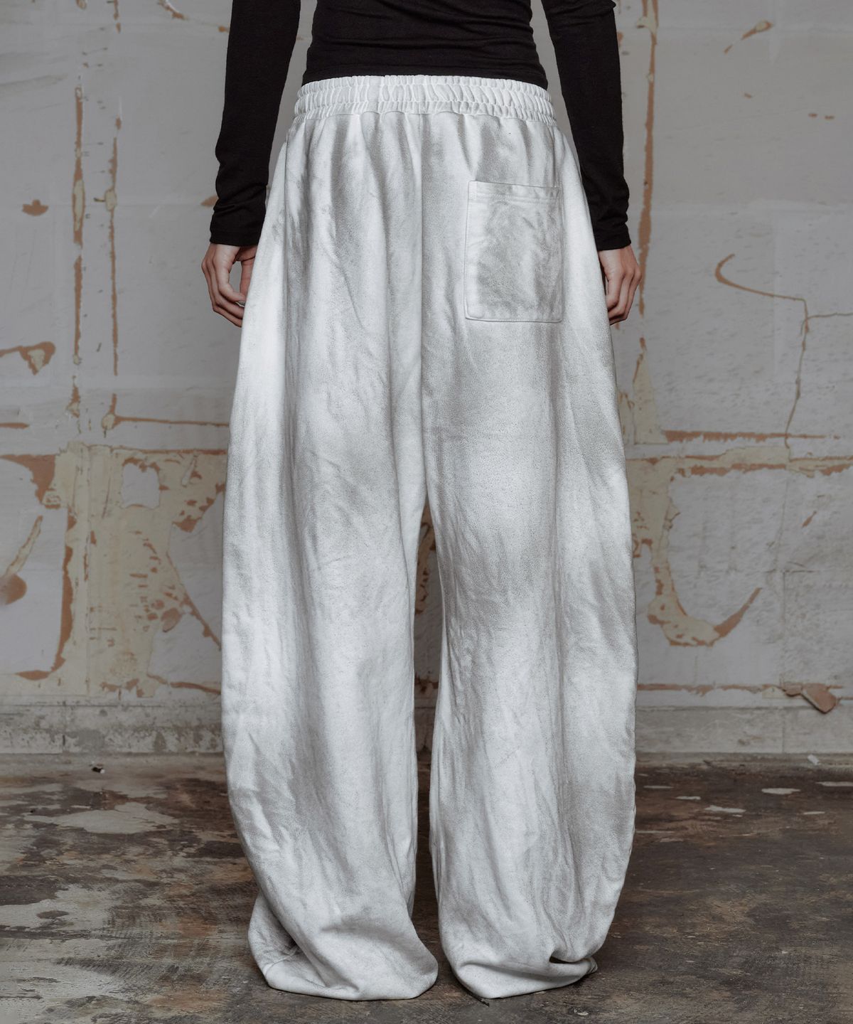 락케이크(ROCKCAKE) Vintage Painted Joggers - White