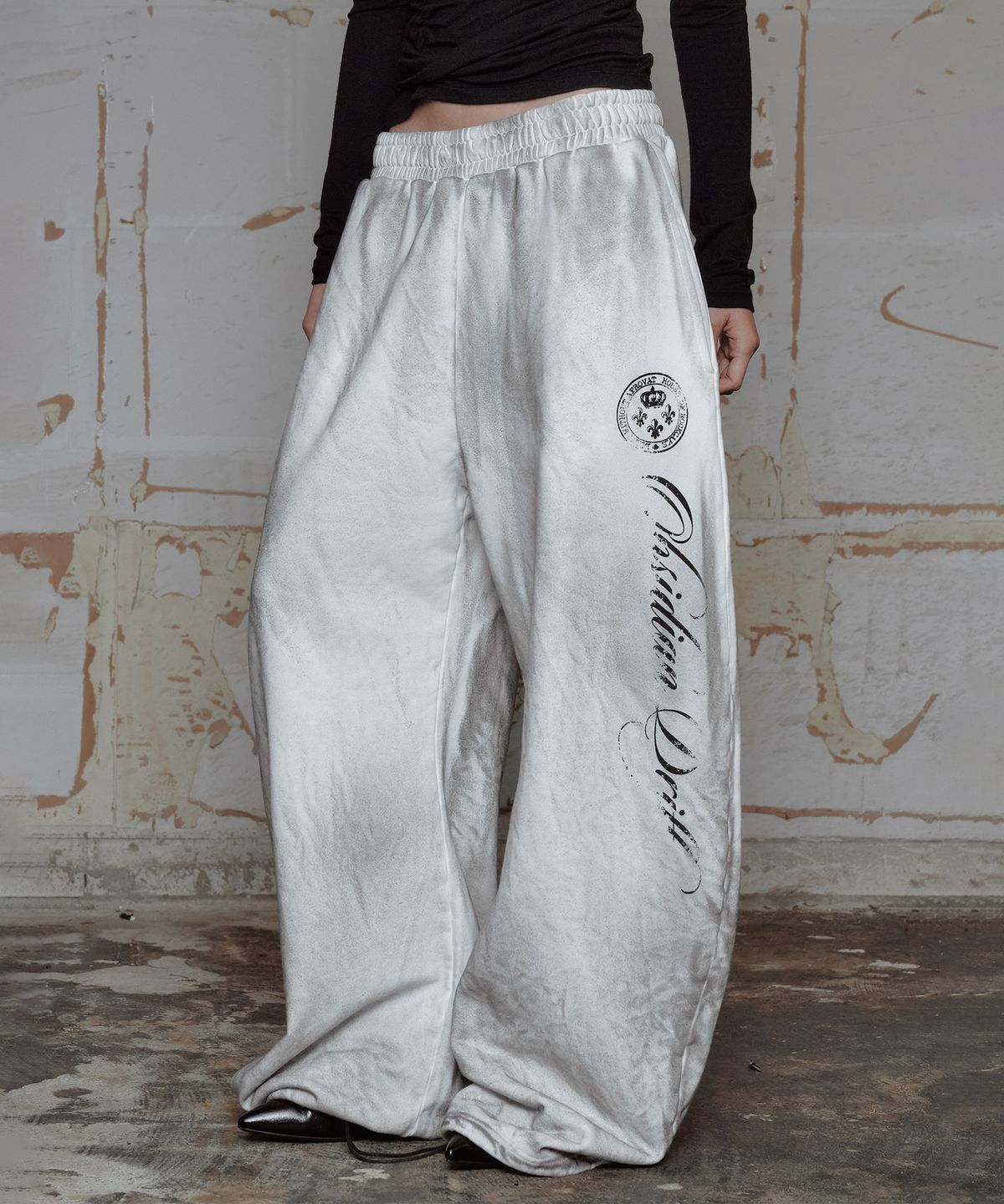 락케이크(ROCKCAKE) Vintage Painted Joggers - White
