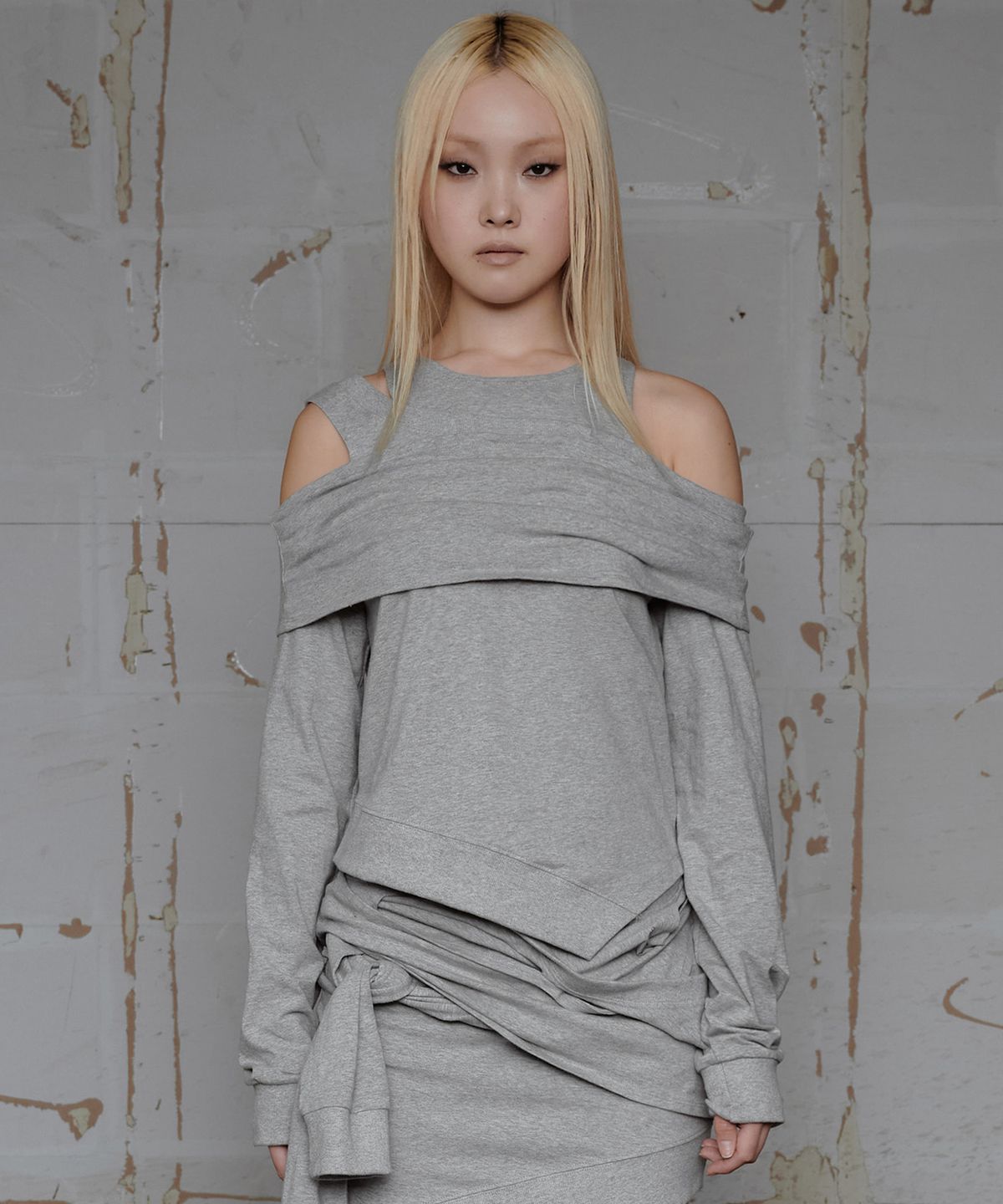 락케이크(ROCKCAKE) Draped Overlay Sweatshirt - Gray