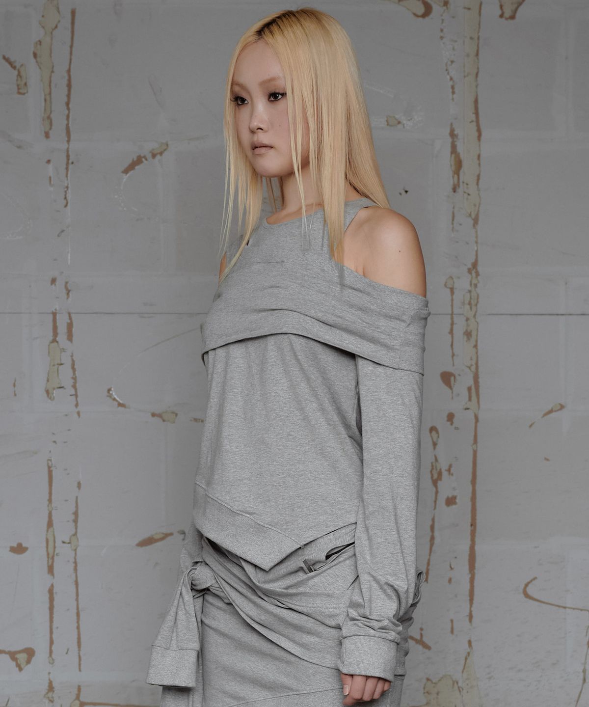 락케이크(ROCKCAKE) Draped Overlay Sweatshirt - Gray