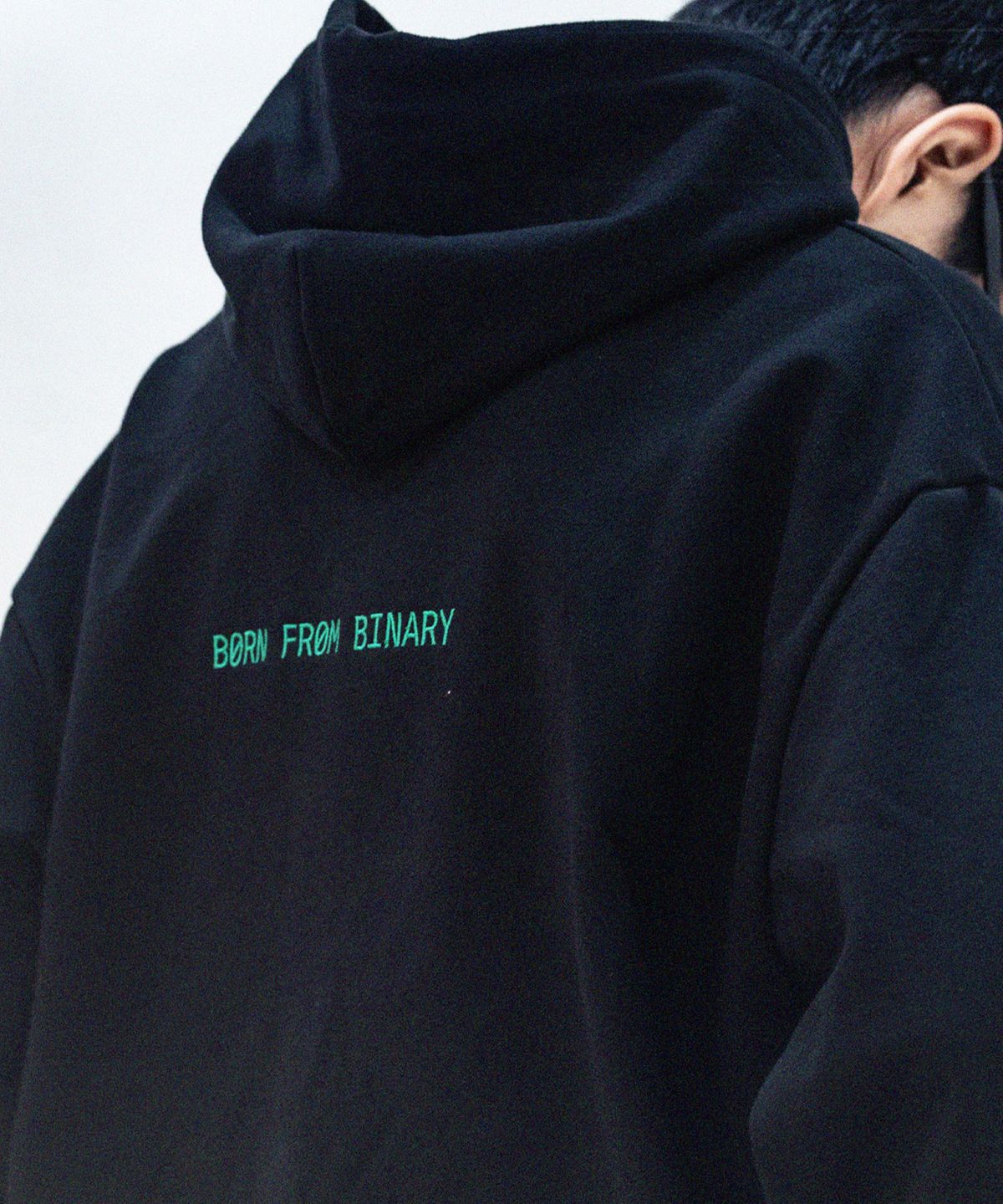 본프롬바이너리(BORNFROMBINARY) Hidden sleeve zip-up hoodie (Black)