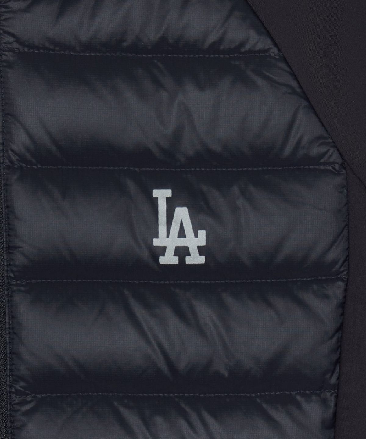 엠엘비(MLB) 여성 저지믹스 슬림핏 구스 경량패딩 LA (Black)