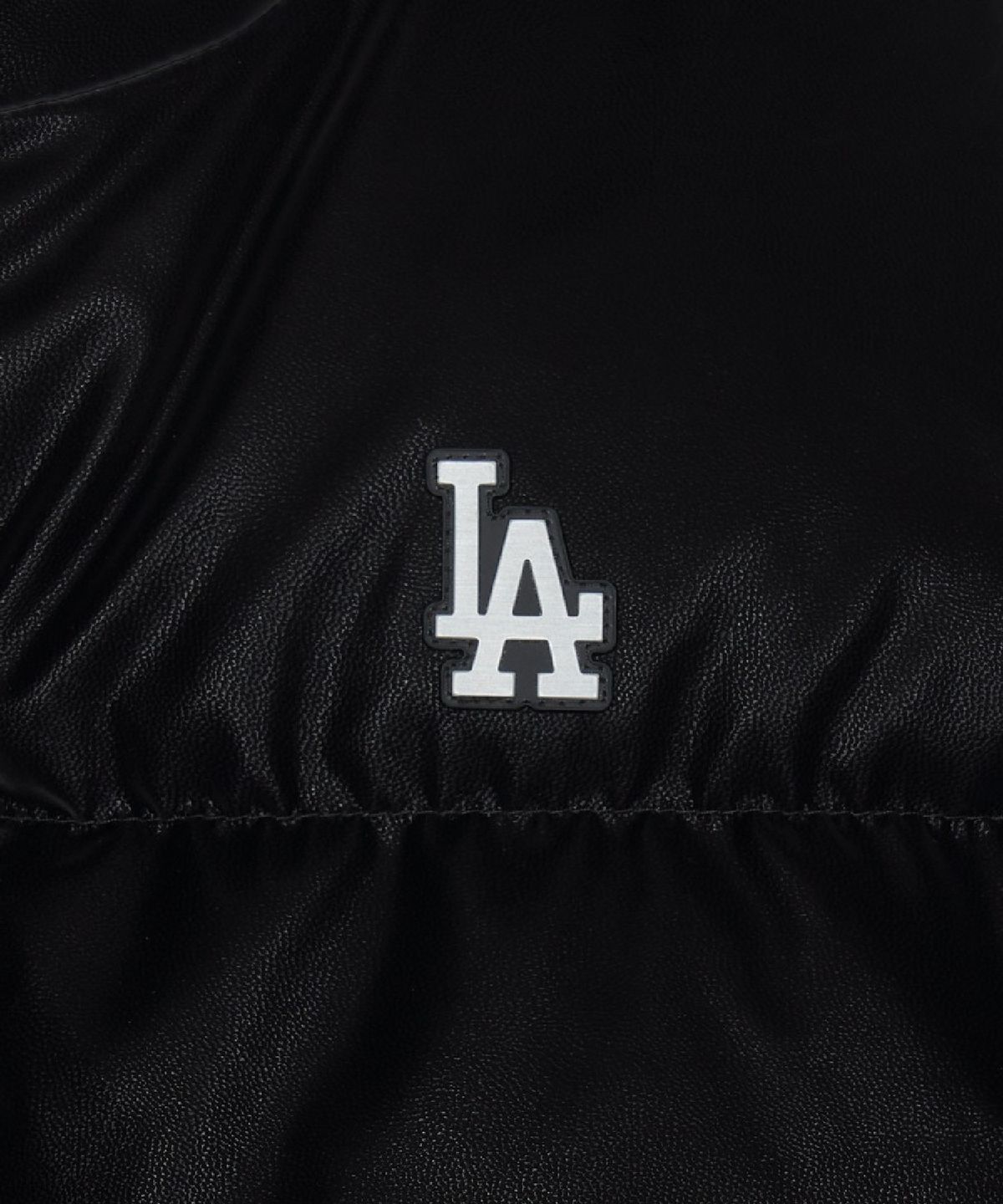 엠엘비(MLB) 여성 매트 유광 크롭패딩 LA (Black)